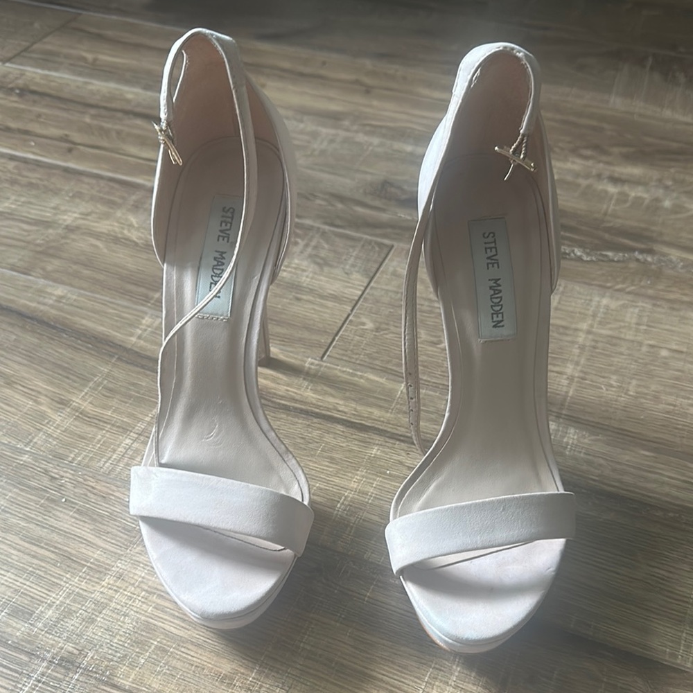 Steve Madden Cream Stiletto Heels Elegant Design